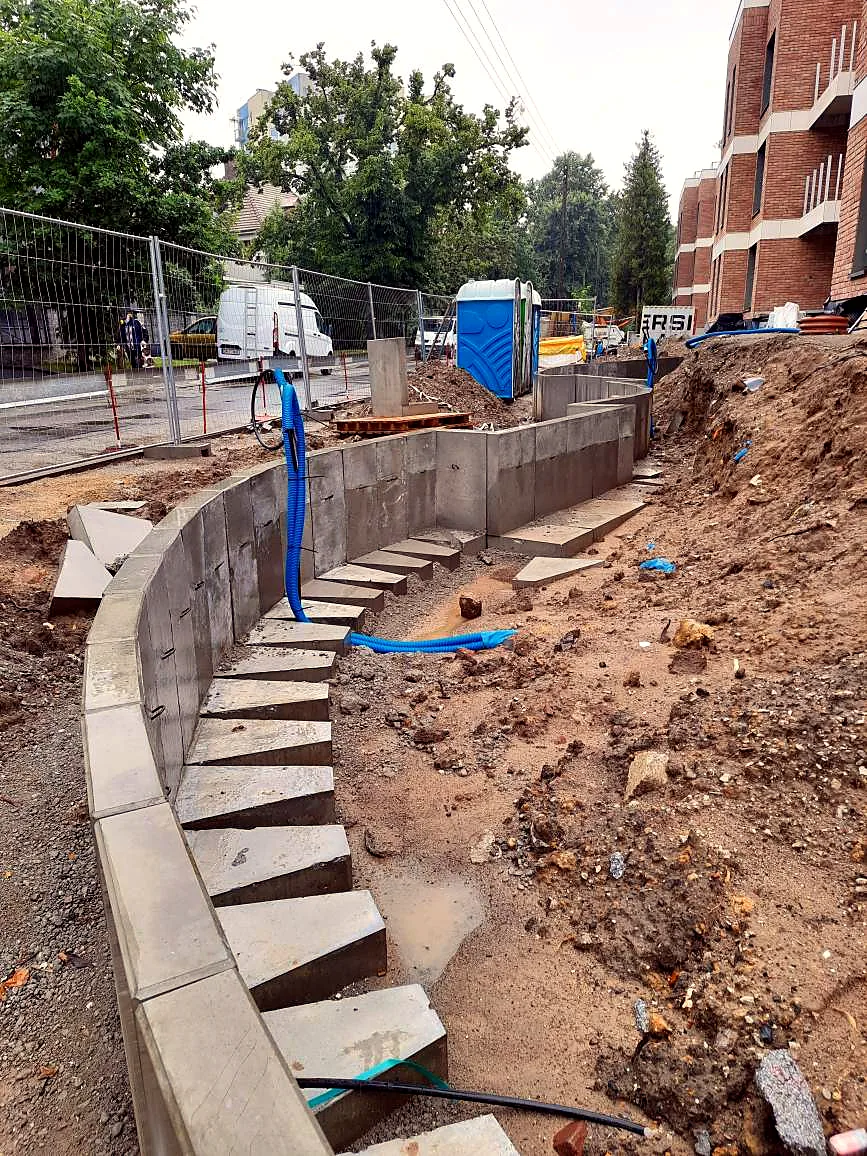 Realizacja - mur oporowy przy ulicy